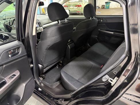 Used 2015 Subaru Crosstrek 2.0i Premium image 19