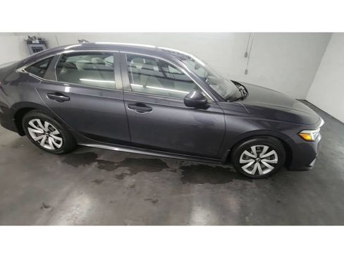 Used 2022 Honda Civic LX image 9
