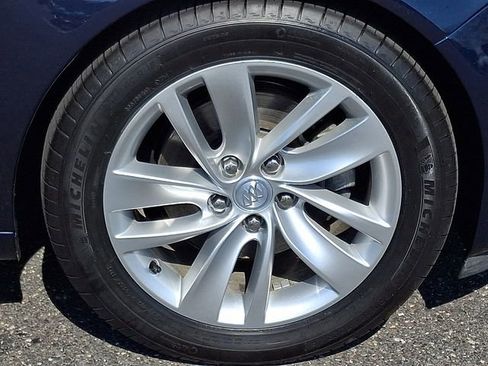 Used 2015 Buick Regal FWD image 8