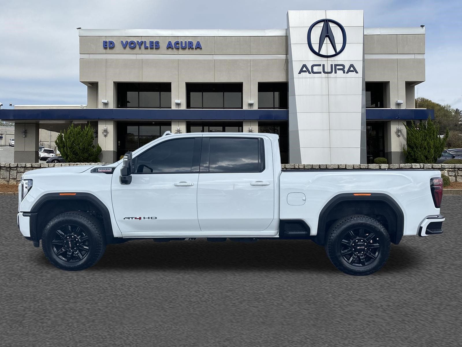 Used 2025 GMC Sierra 2500 AT4 AWD/4WD image 8