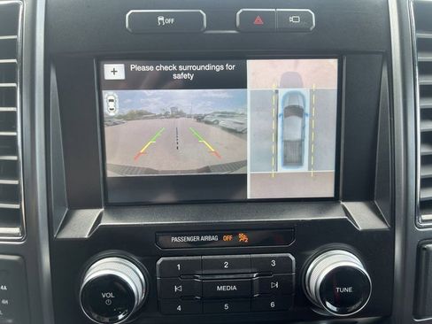 Used 2017 Ford F150 Lariat w/ Equipment Group 502A Luxury image 20
