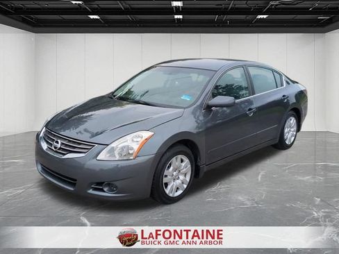 Used 2012 Nissan Altima 2.5 S FWD image 1