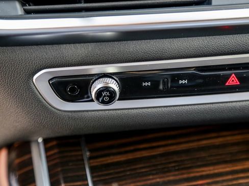 New 2026 BMW X7 xDrive40i w/ Executive Package image 17