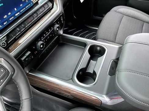 New 2026 Chevrolet Silverado 3500 LT image 8