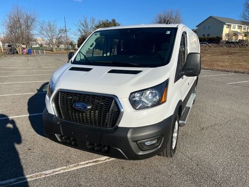 Used 2024 Ford Transit 250 Low Roof w/ Exterior Upgrade Package image 4