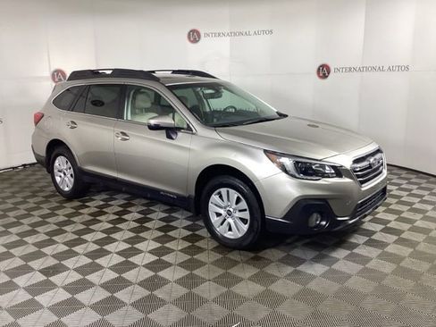Used 2019 Subaru Outback 2.5i Premium image 3