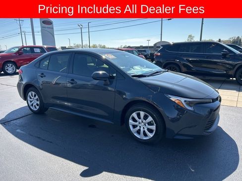 Used 2026 Toyota Corolla LE FWD image 19