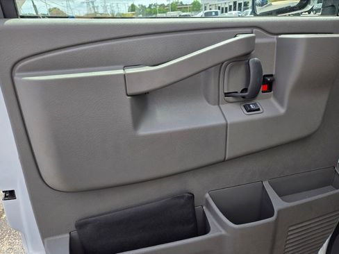 New 2025 Chevrolet Express 3500 w/ Power Convenience Package image 15