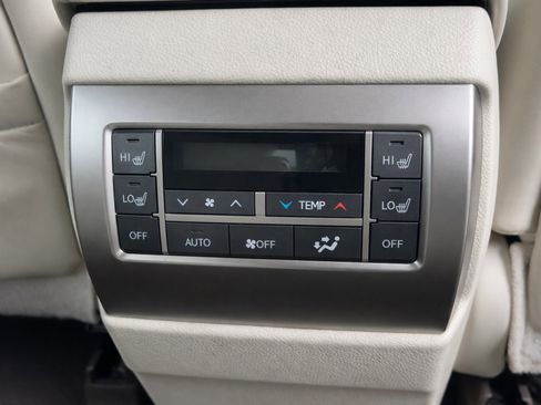 Used 2011 Cadillac SRX Luxury w/ LPO, Protection Package image 22