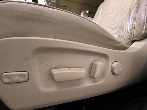 Used 2018 Toyota Highlander Limited Platinum image 12