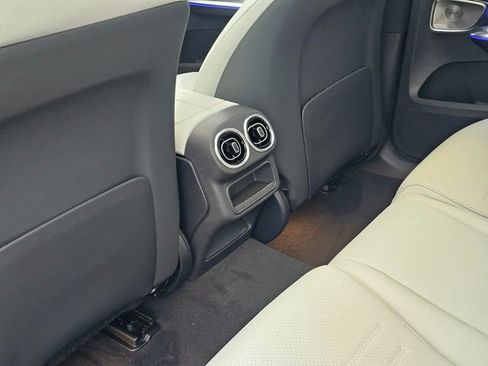 New 2026 Mercedes-Benz GLC 300 4MATIC image 23