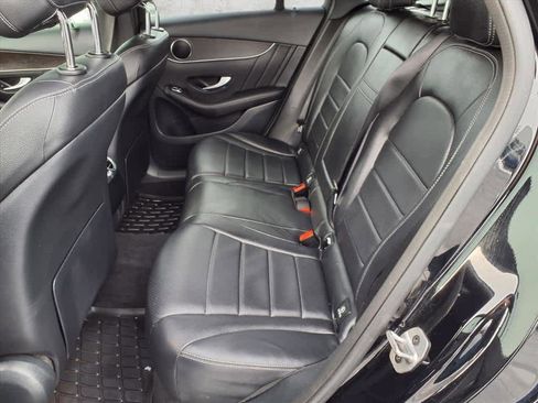 Used 2022 Mercedes-Benz GLC 300 4MATIC image 7