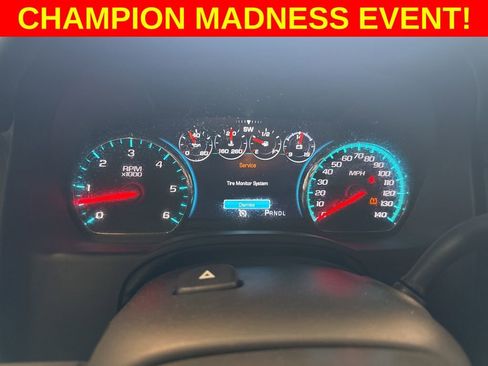 Used 2018 Chevrolet Suburban Premier image 19