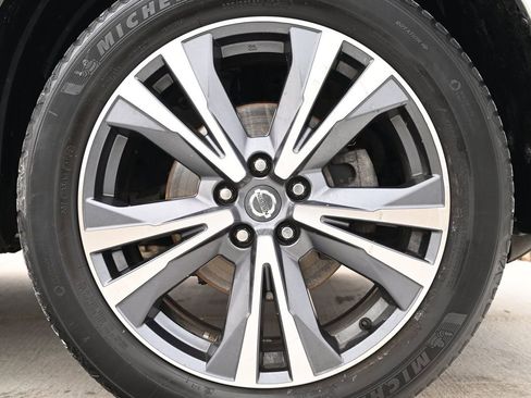 Used 2020 Nissan Pathfinder Platinum image 55