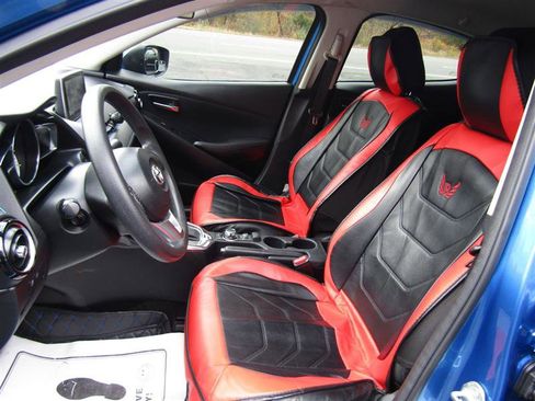 Used 2017 Toyota Yaris iA image 11