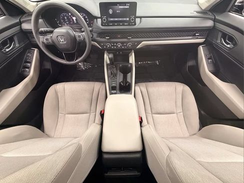Certified 2025 Honda Accord SE image 15