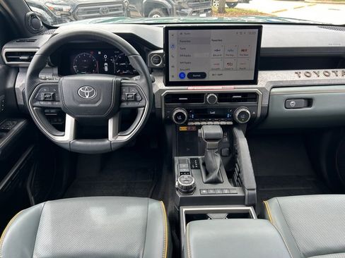 Used 2025 Toyota 4Runner Trailhunter AWD/4WD image 17