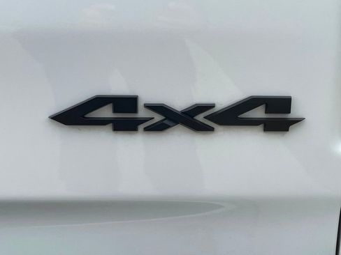 Used 2025 RAM 1500 Laramie w/ Night Edition AWD/4WD image 9