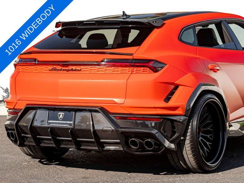 Used 2025 Lamborghini Urus SE AWD/4WD image 7