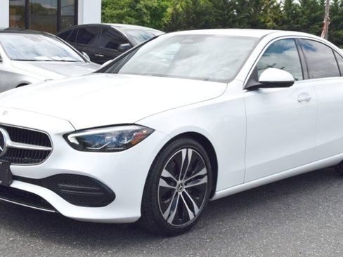 Used 2022 Mercedes-Benz C 300 4MATIC Sedan image 4