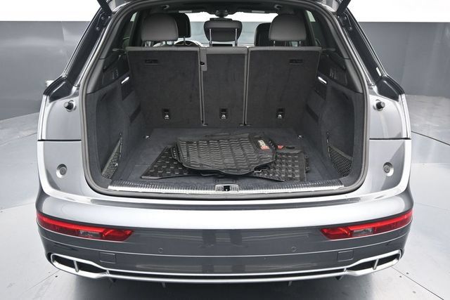 Used 2019 Audi SQ5 Premium Plus AWD/4WD image 9