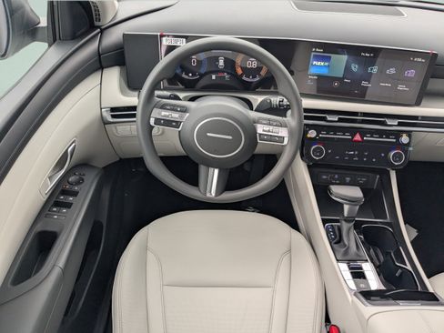 New 2026 Hyundai Tucson SEL Plus FWD image 17
