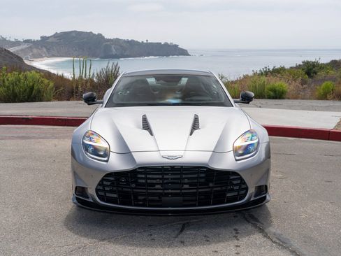 Used 2026 Aston Martin Vanquish RWD image 5