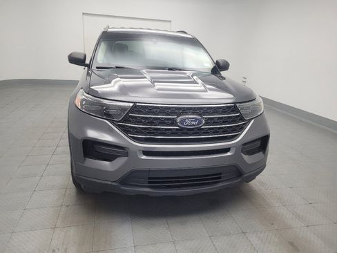 Used 2022 Ford Explorer XLT image 14