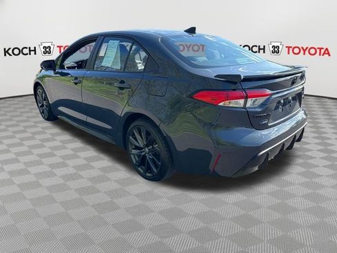 Used 2025 Toyota Corolla SE w/ SE Premium Package FWD image 6