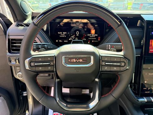 Used 2025 GMC Yukon AT4 Ultimate w/ LPO, Floor Liner Package image 25