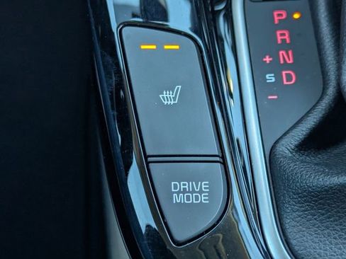 Used 2020 Kia Soul EX image 16