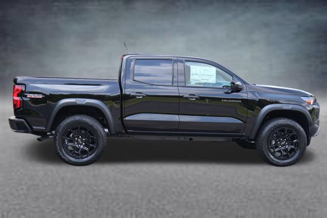 New 2026 Chevrolet Colorado Trail Boss AWD/4WD image 2