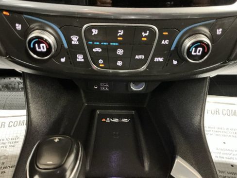 Used 2020 Chevrolet Traverse High Country AWD/4WD image 16
