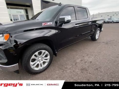 Certified 2022 Chevrolet Silverado 1500 LTZ w/ LTZ Premium Package AWD/4WD image 5