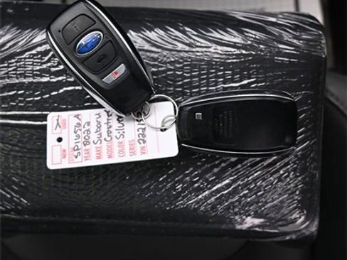 Used 2022 Subaru Crosstrek 2.5i Sport w/ Moonroof Package image 11