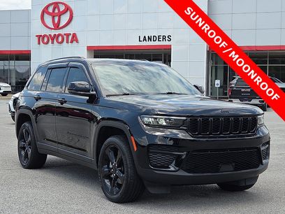 Used 2024 Jeep Grand Cherokee Altitude
