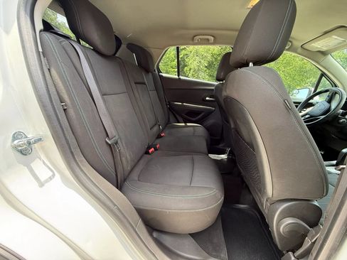 Used 2015 Chevrolet Trax LT FWD image 14