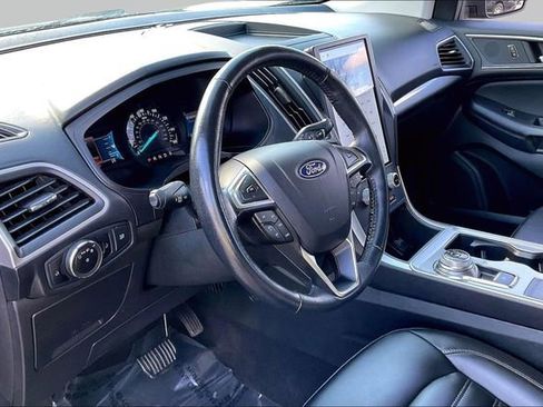 Used 2023 Ford Edge SEL image 12