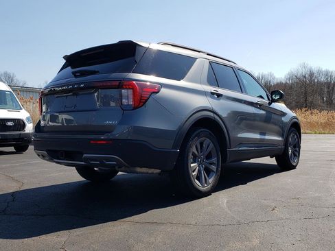 New 2026 Ford Explorer Active AWD/4WD image 4