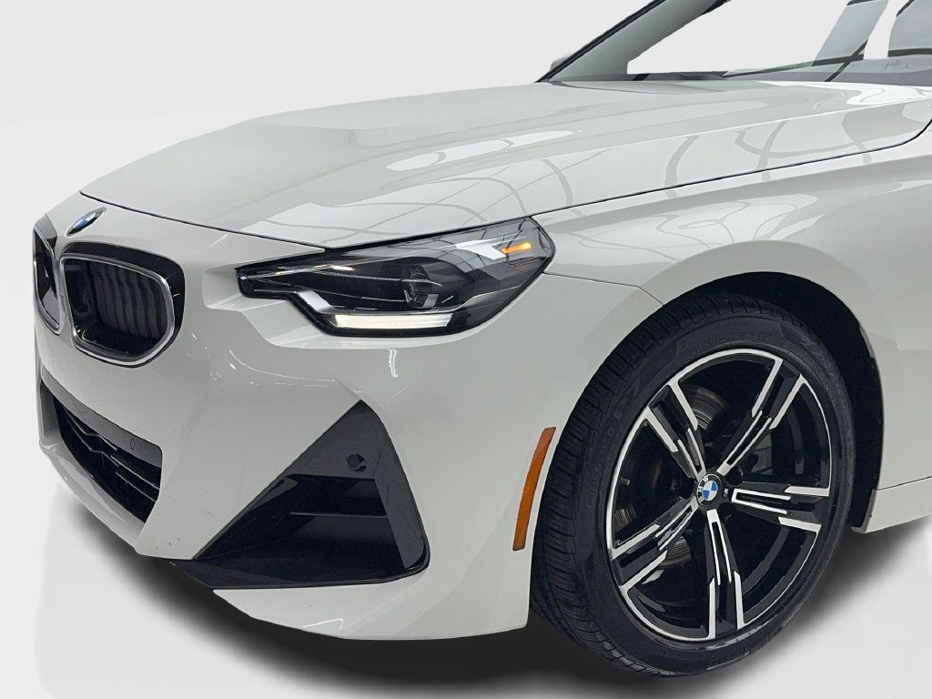Used 2025 BMW 230i xDrive Coupe AWD/4WD image 7