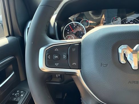 Used 2026 RAM 2500 Big Horn AWD/4WD image 15