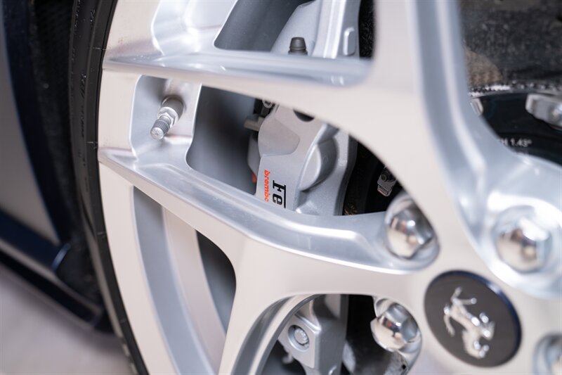 Used 2018 Ferrari 812 Superfast RWD image 37