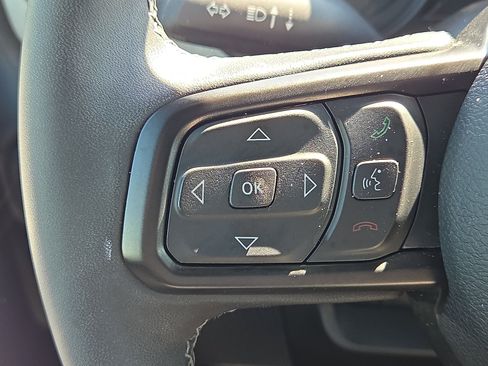 Used 2025 Jeep Wrangler Unlimited Sport AWD/4WD image 21