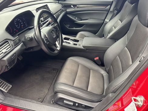 Used 2019 Honda Accord Sport image 9