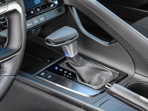 Certified 2026 Hyundai Elantra Sport FWD image 25