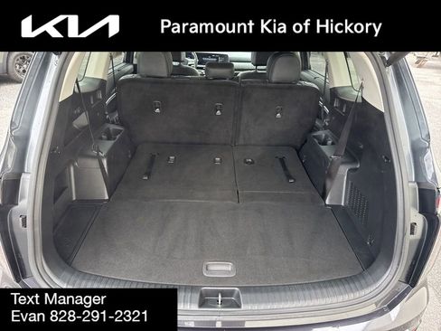 Used 2025 Kia Telluride EX image 12