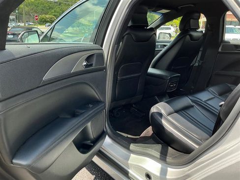 Used 2017 Lincoln MKZ Premiere image 38