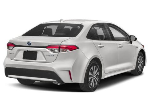 Used 2021 Toyota Corolla LE image 2