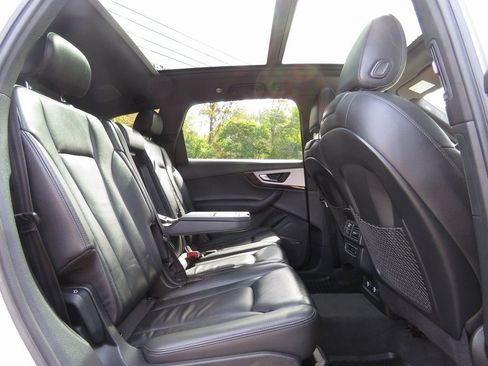 Used 2019 Audi Q7 2.0T Premium Plus w/ Premium Plus Package image 17