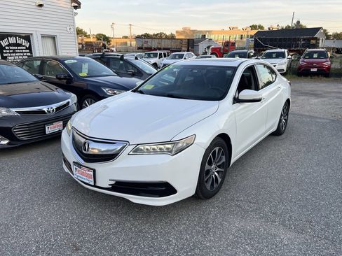 Used 2017 Acura TLX image 3